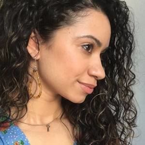 Meet your Posher, Cecilia